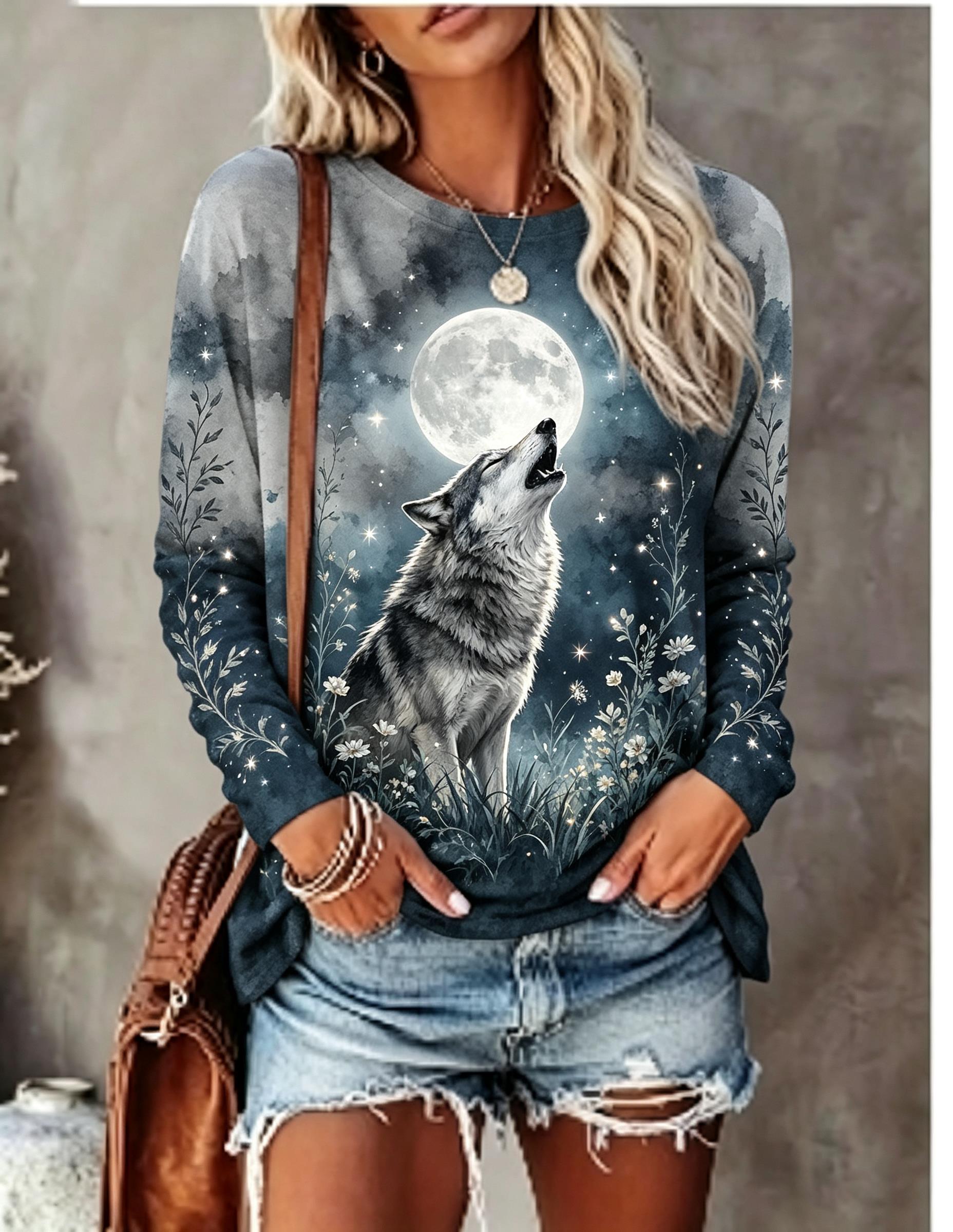Blouses - Kadın Uzun Kollu Tişört, Havlayan Kurt,